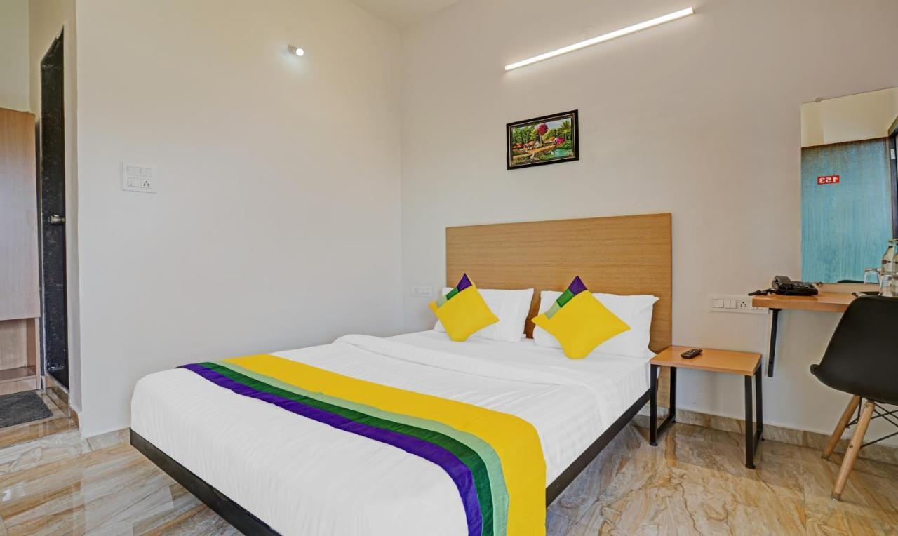 Itsy Hotels Flowers Park Nashik Ngoại thất bức ảnh