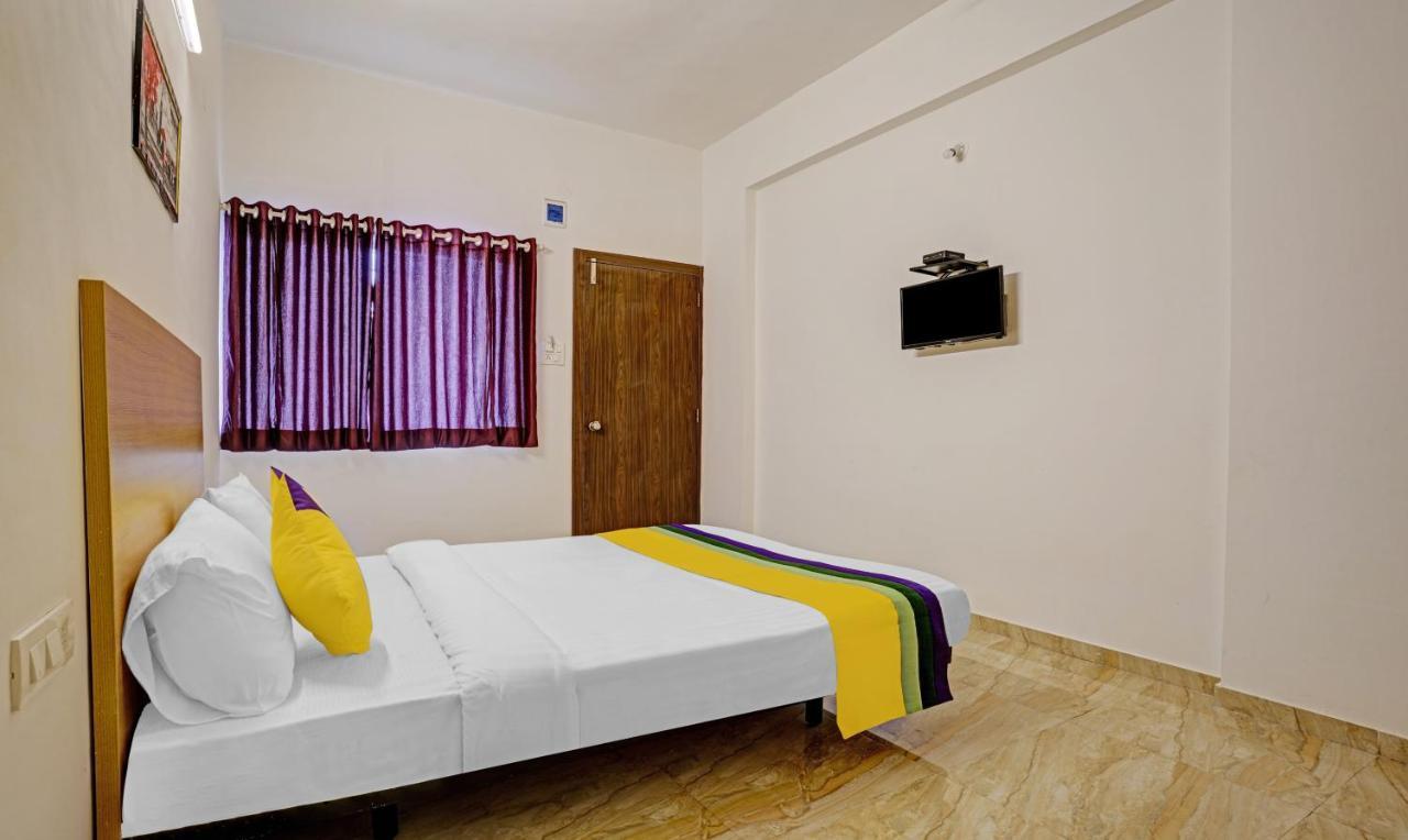 Itsy Hotels Flowers Park Nashik Ngoại thất bức ảnh
