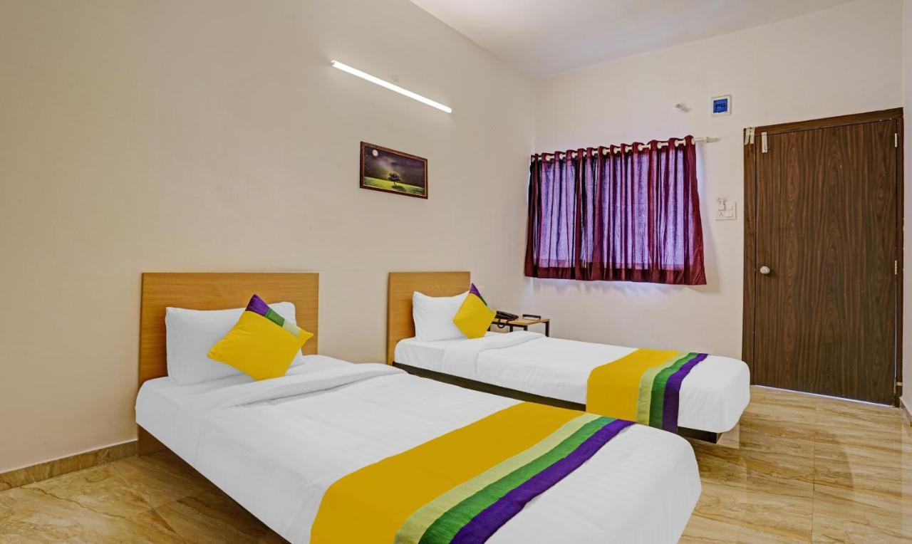 Itsy Hotels Flowers Park Nashik Ngoại thất bức ảnh