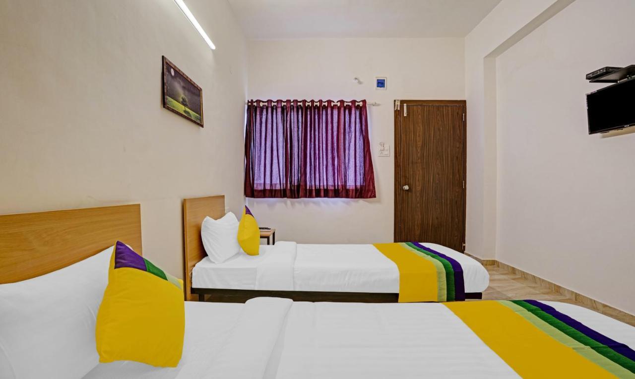 Itsy Hotels Flowers Park Nashik Ngoại thất bức ảnh